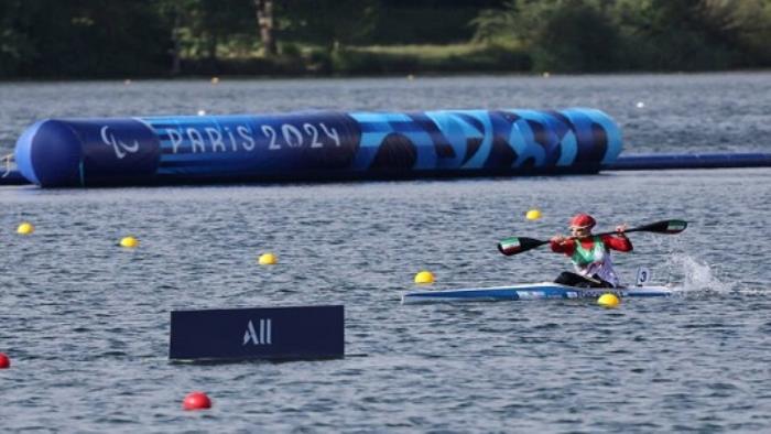 تمرین در سرمای شدید دریاچه آزادی 
